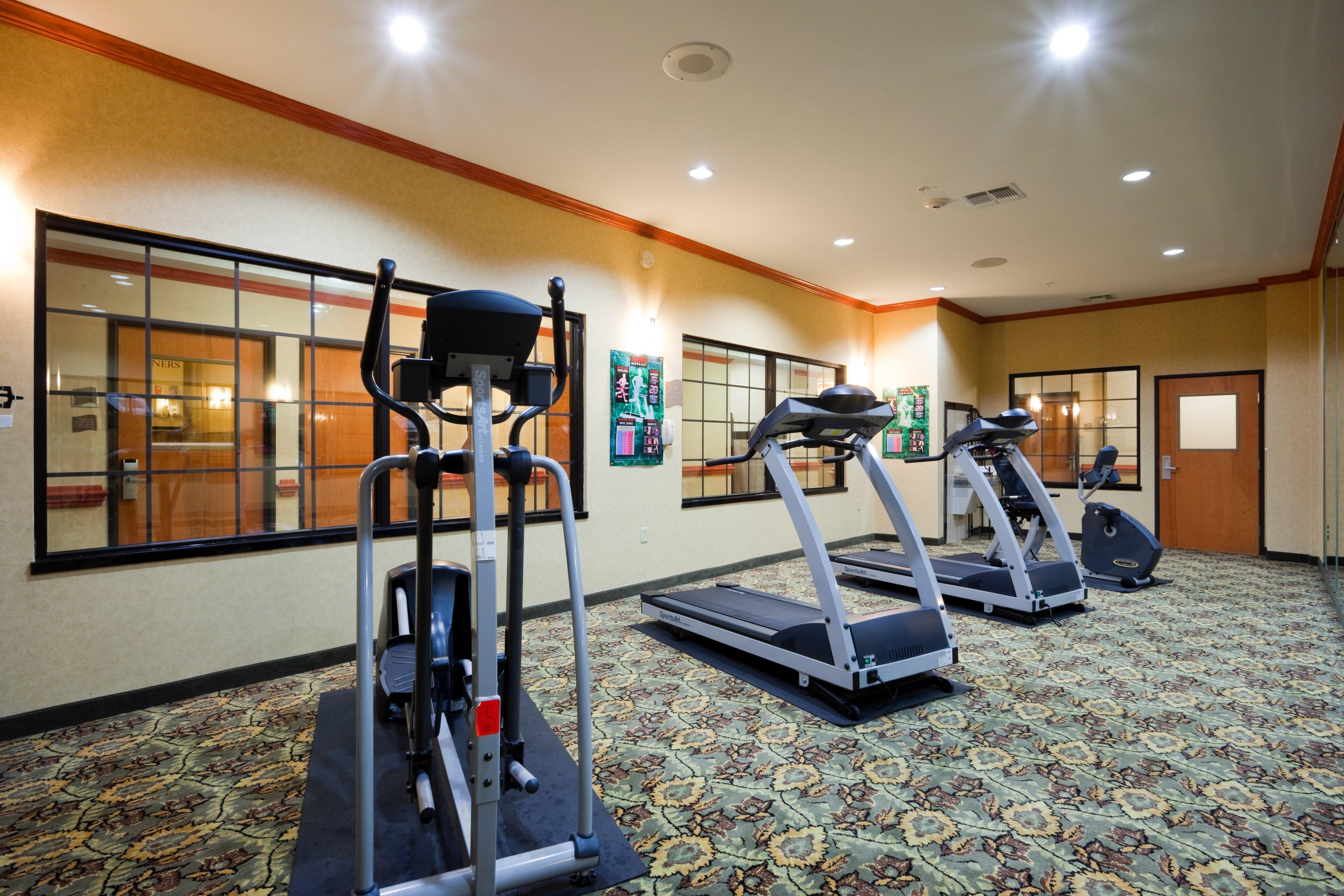 Holiday Inn Express Hotel And Suites Fairfield-North By Ihg Exterior photo