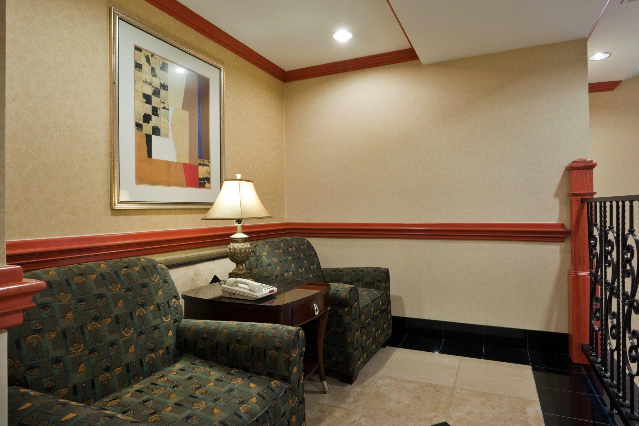 Holiday Inn Express Hotel And Suites Fairfield-North By Ihg Exterior photo