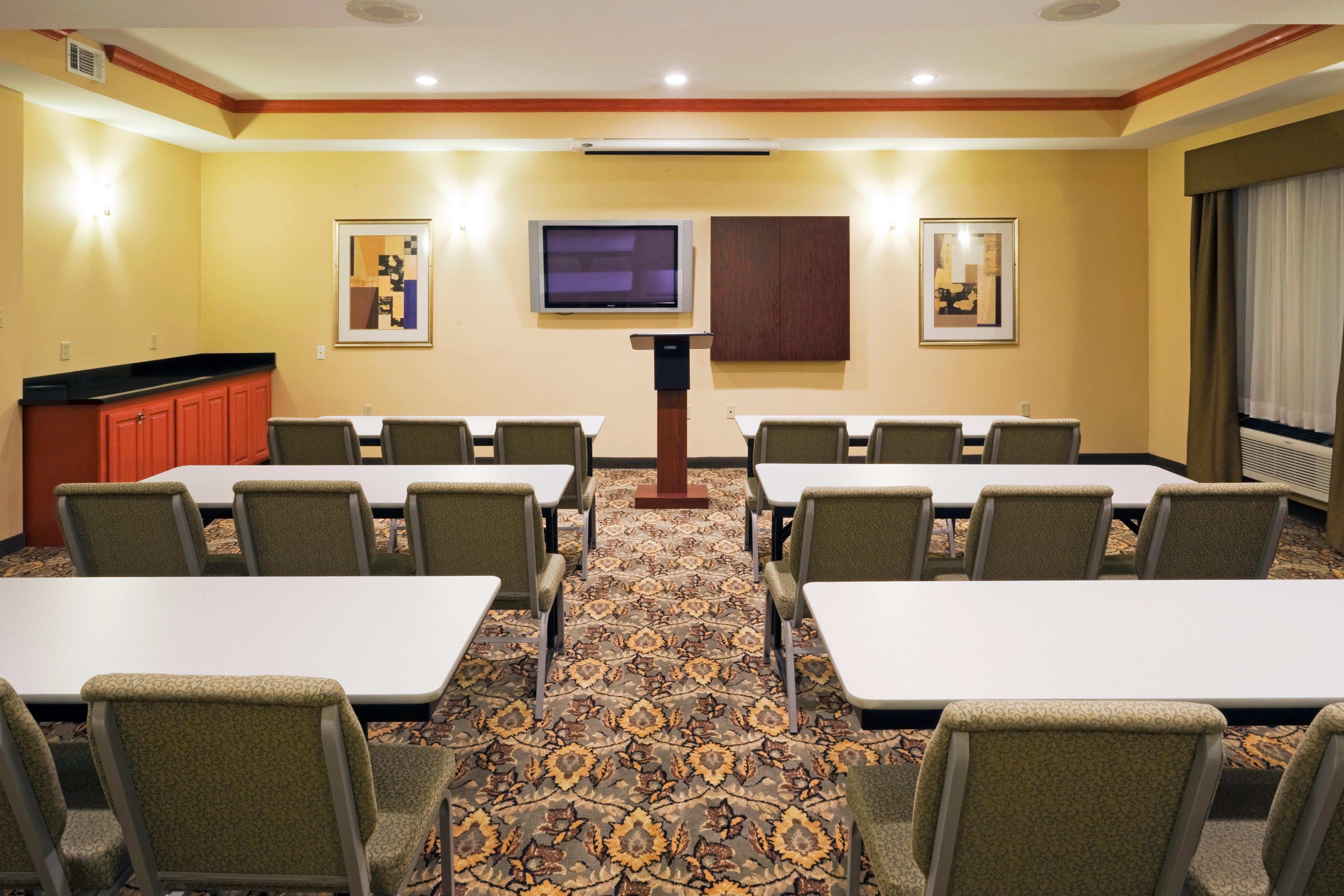Holiday Inn Express Hotel And Suites Fairfield-North By Ihg Exterior photo